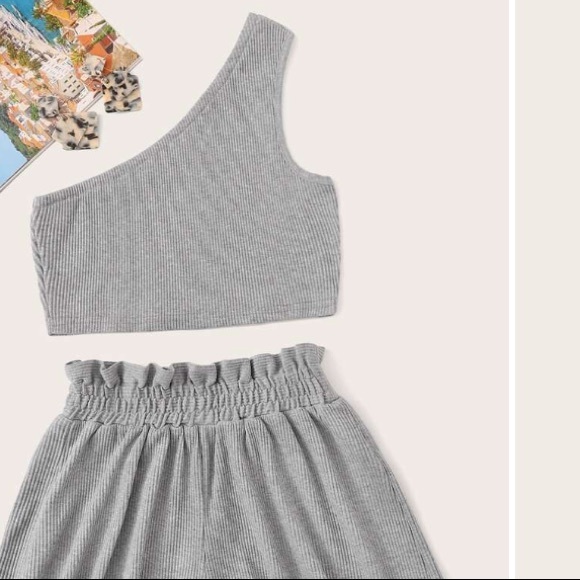 Super Cute Crop Top Bundle - Picture 4 of 6